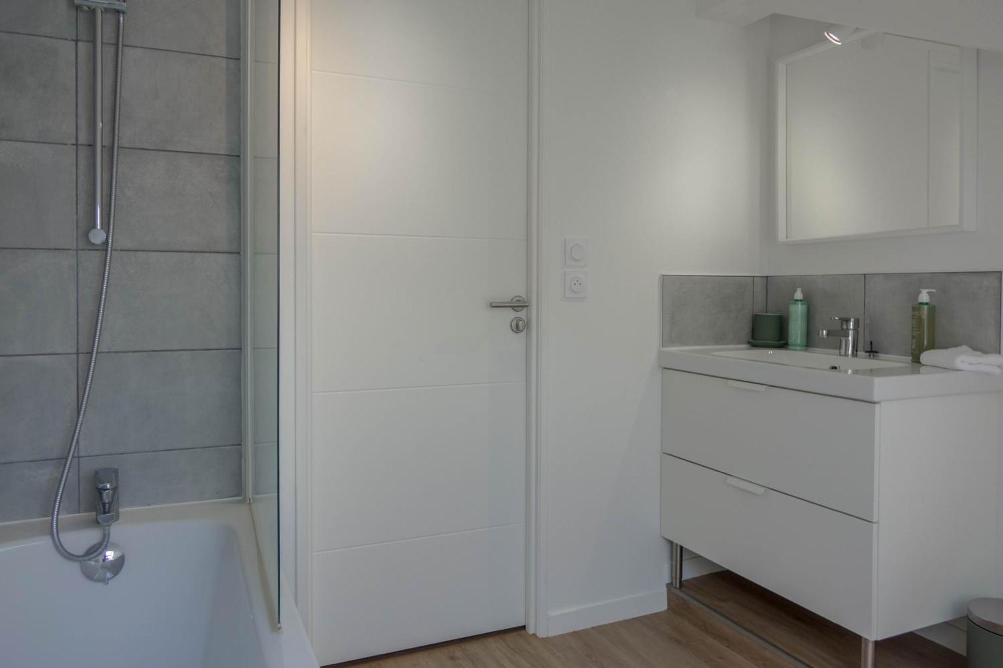 Orleans - Maison De Ville Haut De Gamme Au Calme - 4 Chambres Avec Garage - Proche De Toutes Les Commodites - La Maison D'A Cote 外观 照片